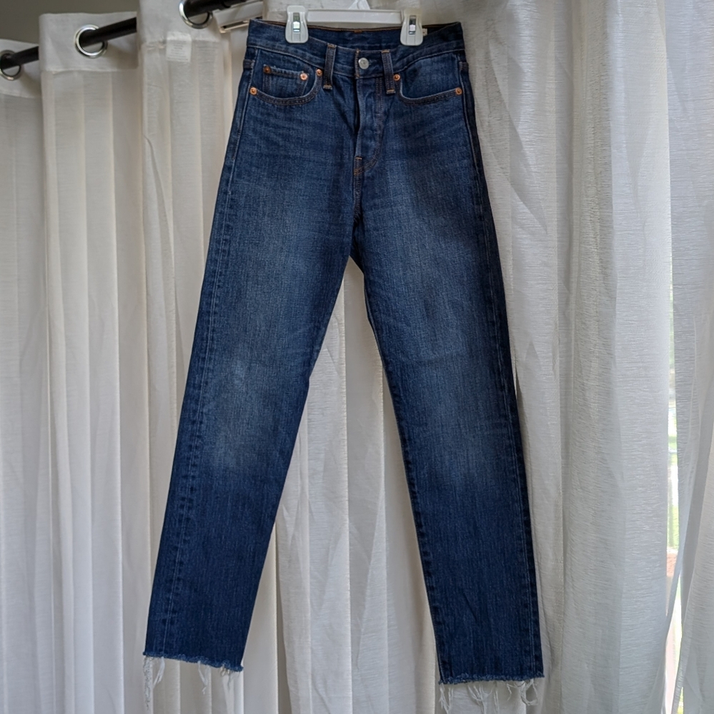 NWOT Levi's White Oak Denim Raw Hem Jeans